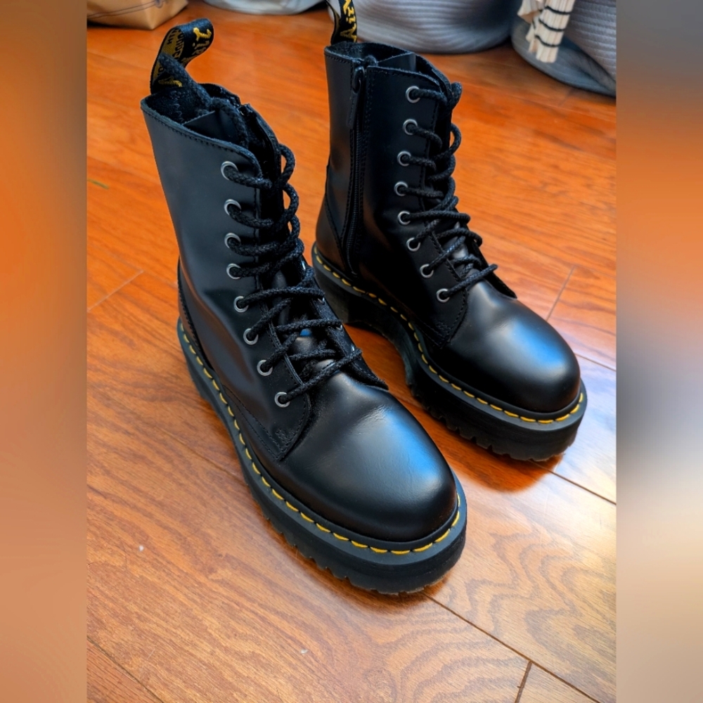 Doc Martens Jadon boots